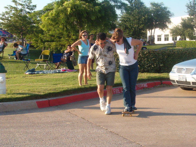 618x457 pixels (125K)