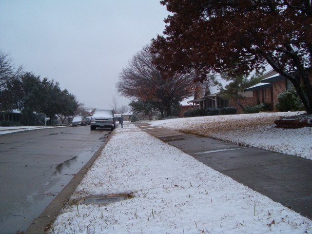 618x457 pixels (223K)