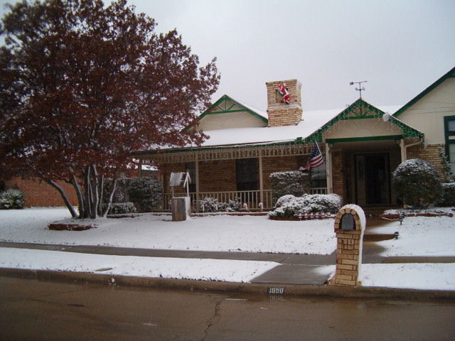 618x457 pixels (115K)