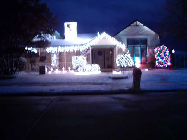 618x457 pixels (106K)