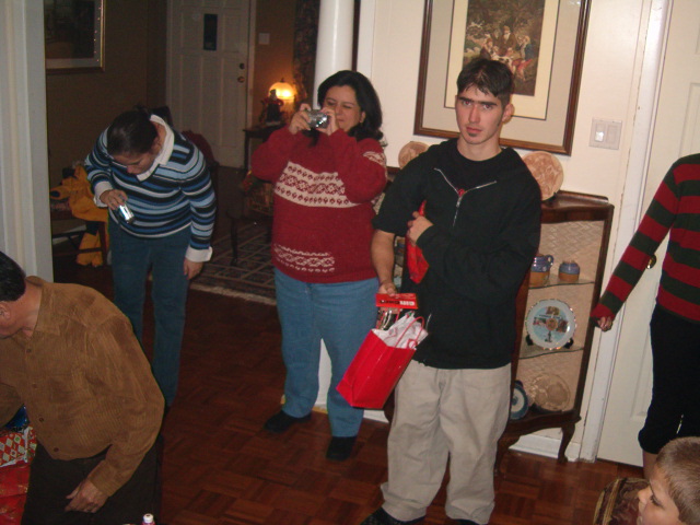 618x457 pixels (121K)