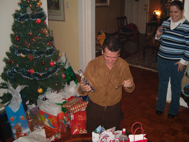 618x457 pixels (127K)