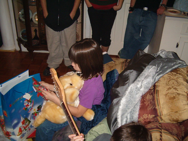 618x457 pixels (123K)