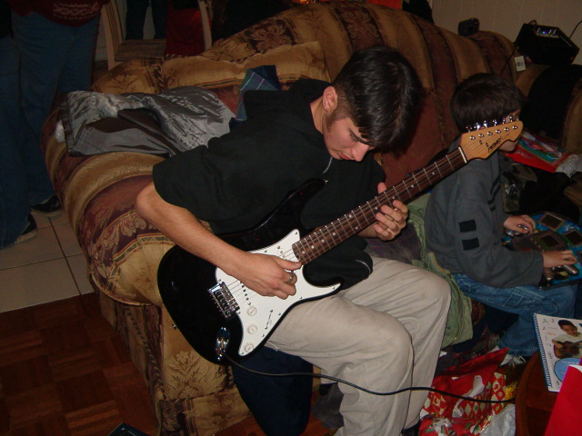 618x457 pixels (121K)