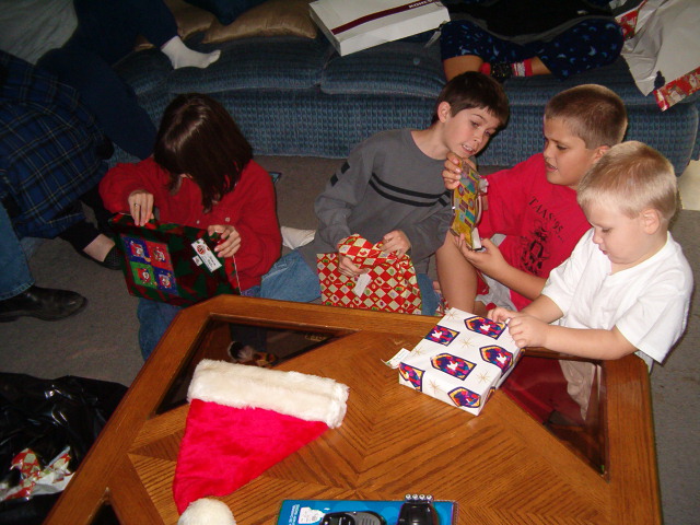 618x457 pixels (128K)