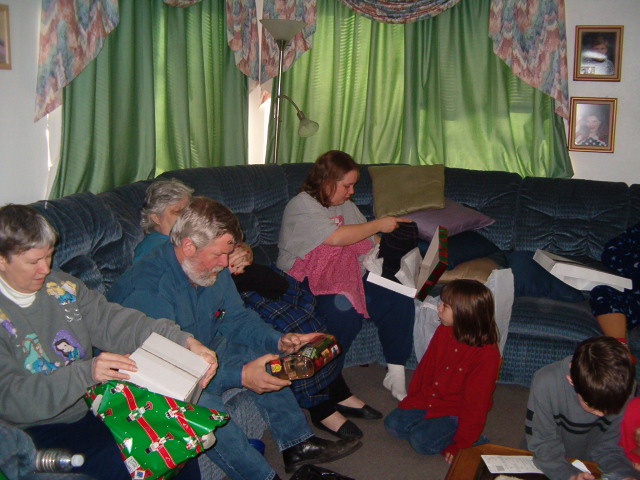 618x457 pixels (121K)