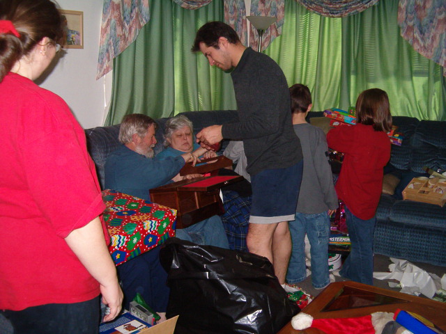 618x457 pixels (122K)