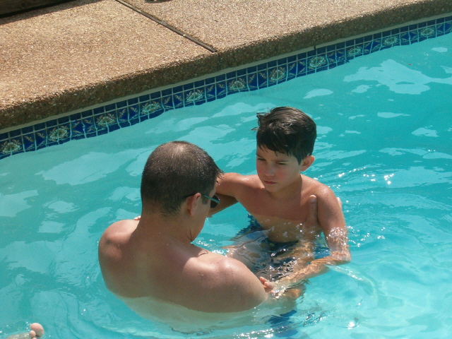 618x457 pixels (186K)