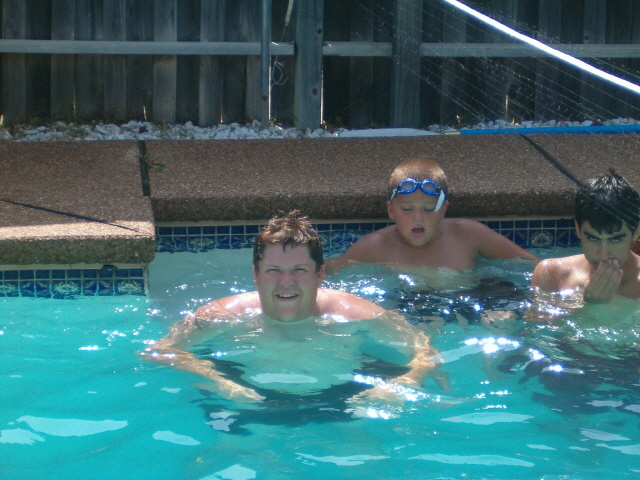 618x457 pixels (178K)