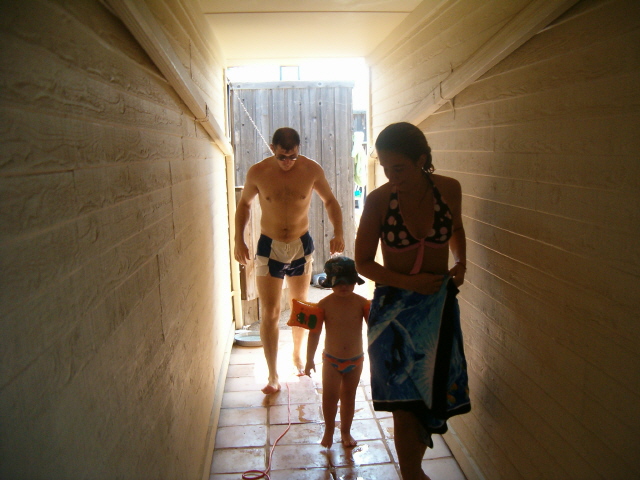 618x457 pixels (138K)