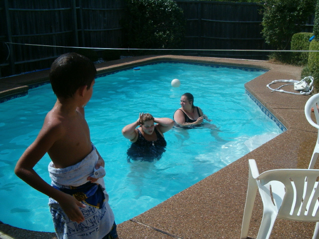 618x457 pixels (175K)