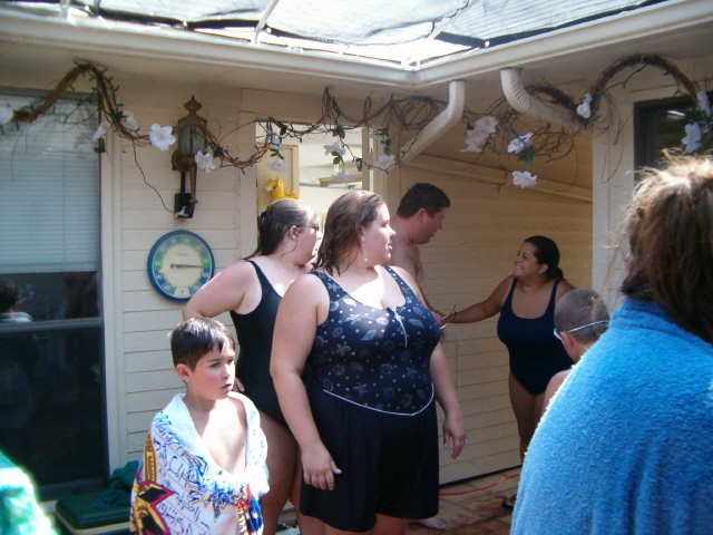 618x457 pixels (168K)