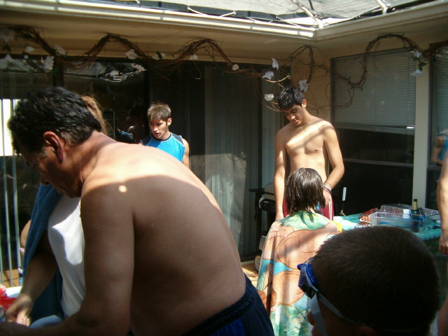 618x457 pixels (151K)