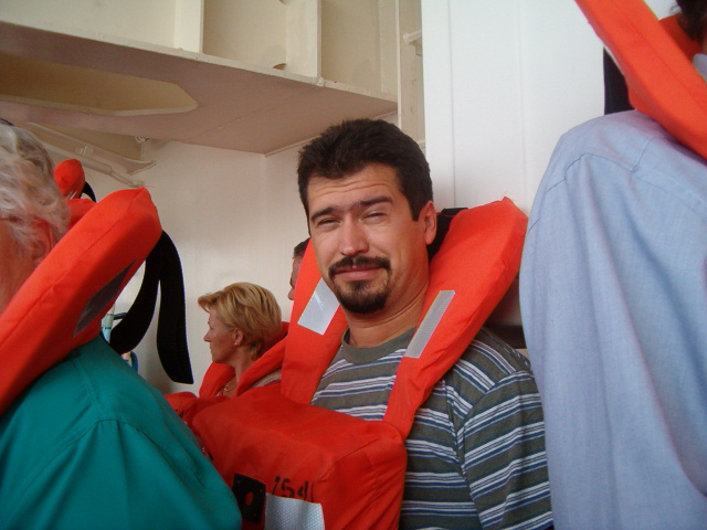 618x457 pixels (123K)