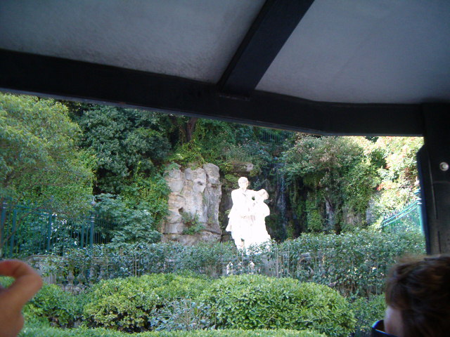 618x457 pixels (121K)