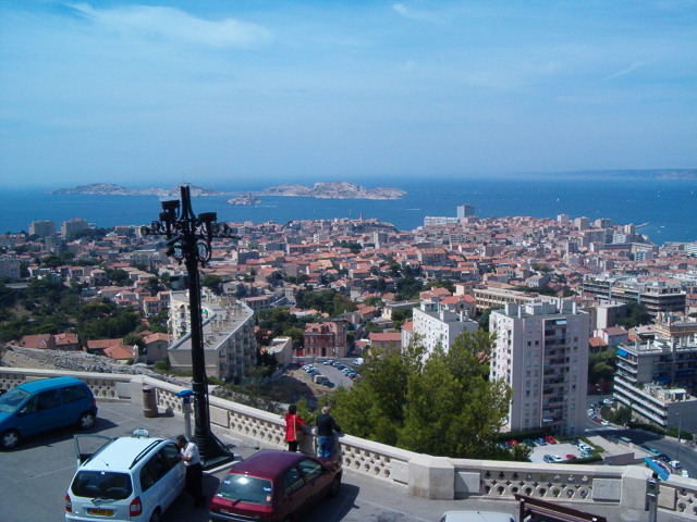 618x457 pixels (129K)