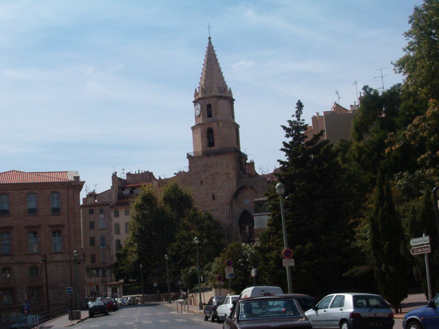 618x457 pixels (114K)