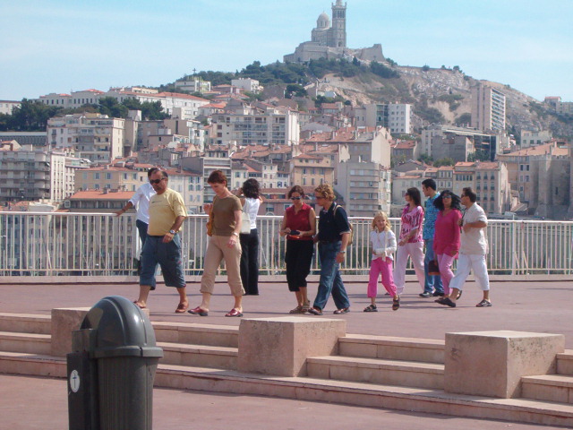 618x457 pixels (126K)