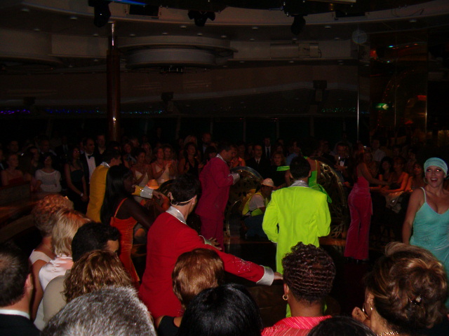 618x457 pixels (127K)