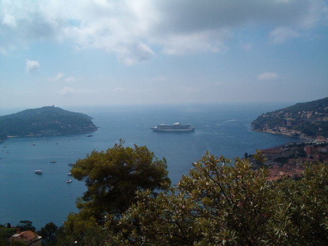 618x457 pixels (117K)