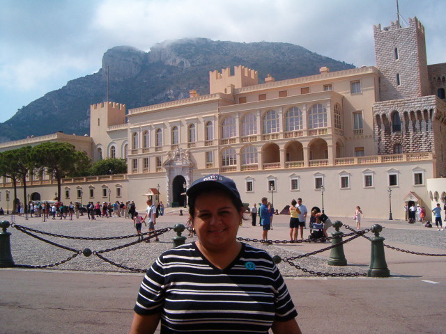 618x457 pixels (123K)