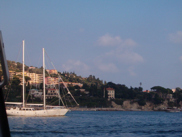 618x457 pixels (121K)