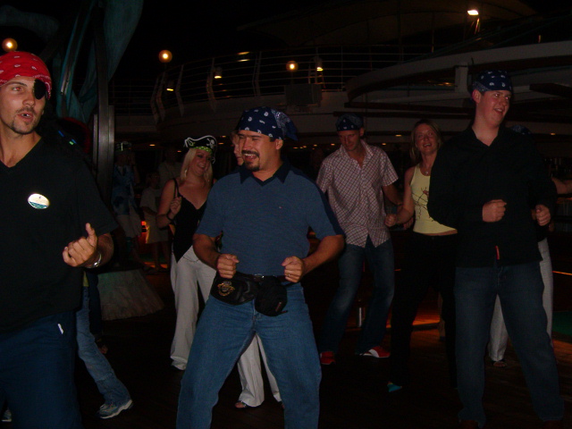 618x457 pixels (125K)