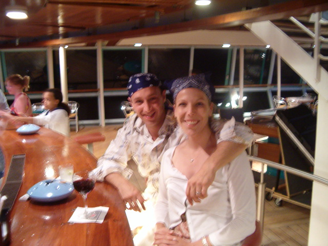 618x457 pixels (122K)