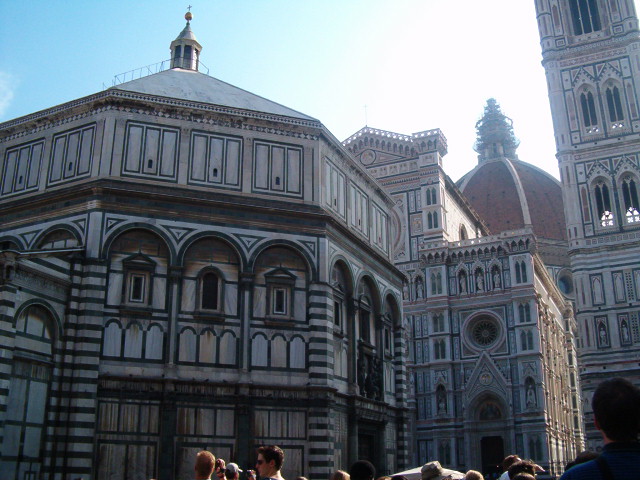 618x457 pixels (116K)