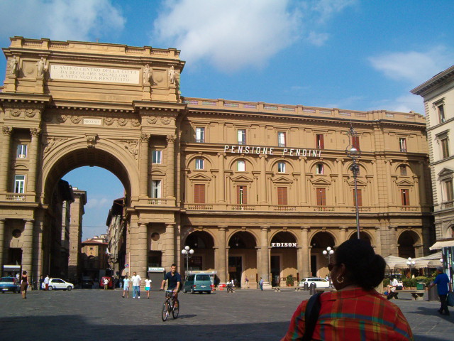 618x457 pixels (132K)