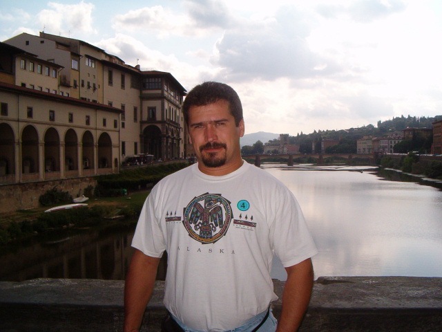 618x457 pixels (120K)