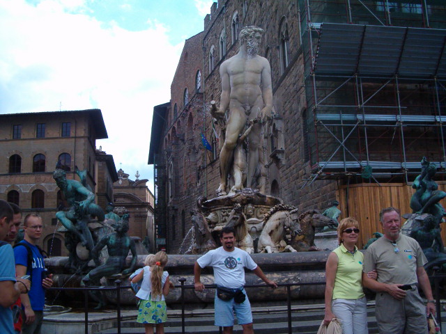 618x457 pixels (123K)