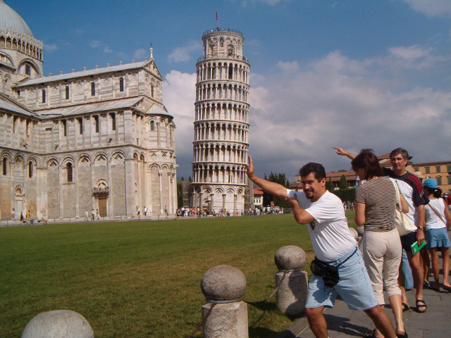 618x457 pixels (123K)