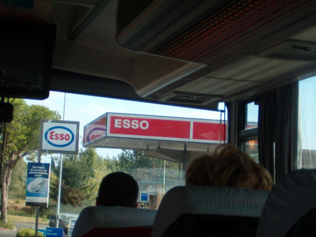 618x457 pixels (114K)