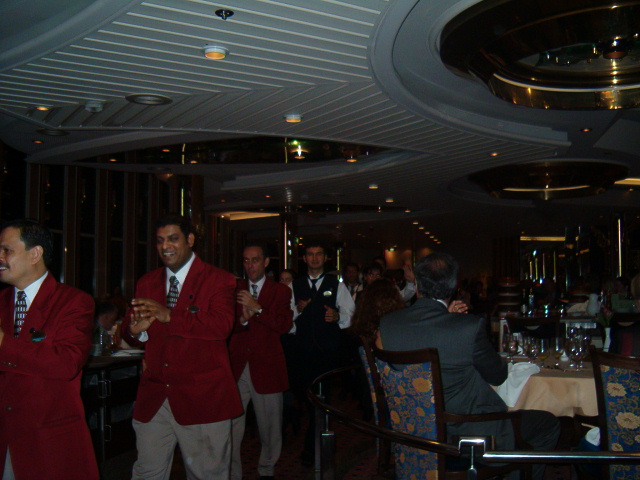 618x457 pixels (142K)