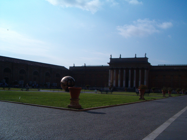 618x457 pixels (167K)