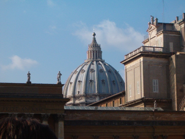 618x457 pixels (105K)