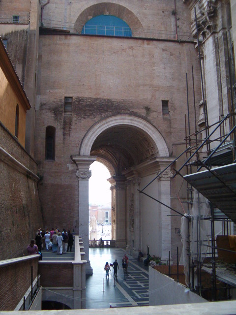 458x617 pixels (105K)