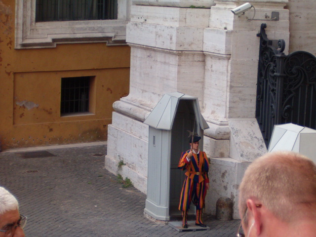 618x457 pixels (119K)