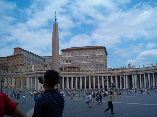 618x457 pixels (120K)