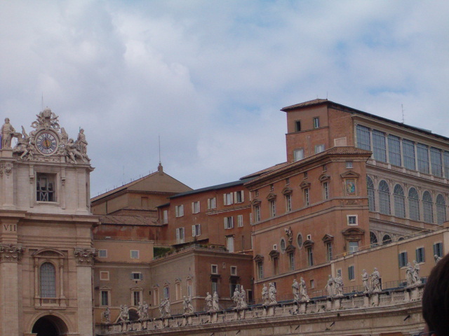 618x457 pixels (119K)