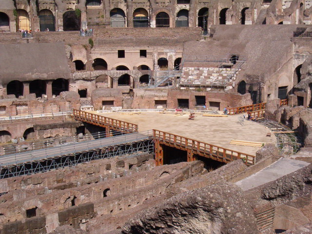 618x457 pixels (127K)