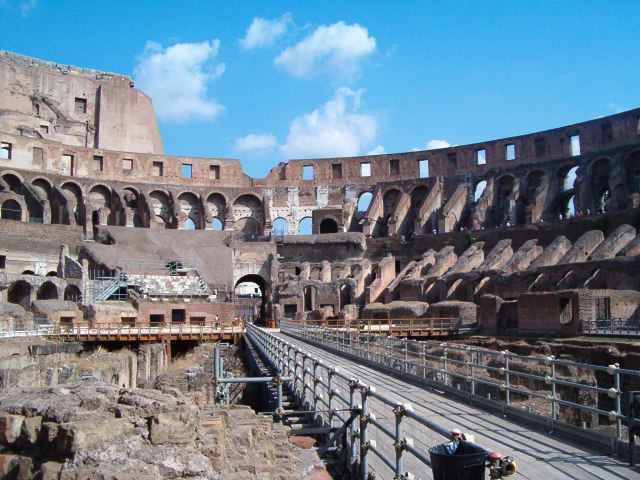 618x457 pixels (127K)