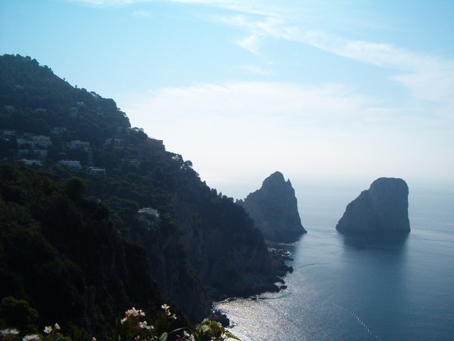 618x457 pixels (151K)