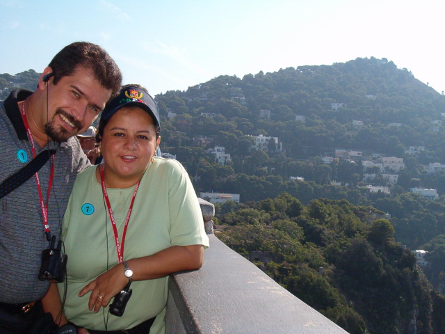 618x457 pixels (125K)