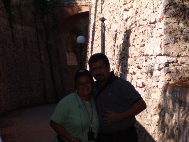 618x457 pixels (114K)