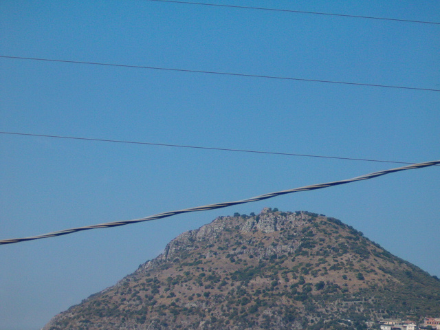 618x457 pixels (140K)