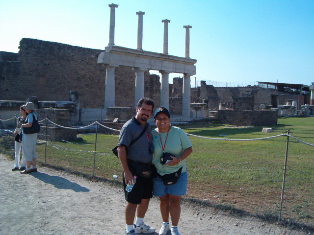 618x457 pixels (125K)