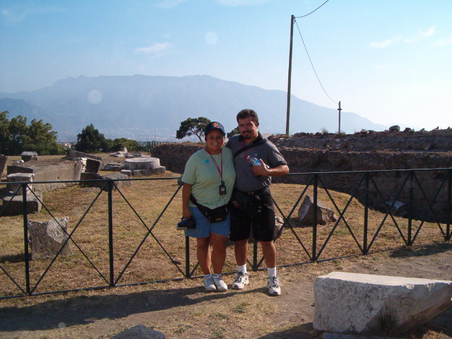 618x457 pixels (120K)