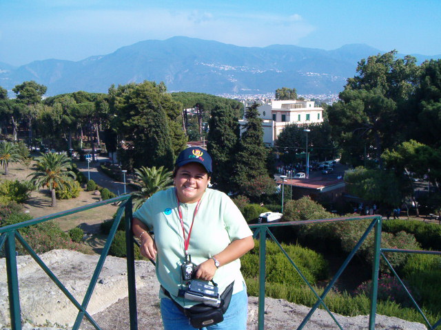 618x457 pixels (127K)